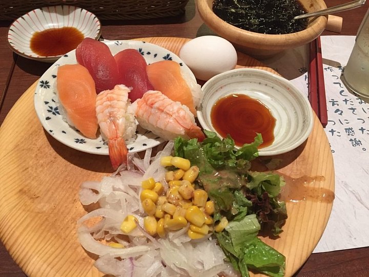 【埼玉縣】新鮮蔬果壽司吃得到，ＣＰ值破表的吃到飽餐廳！旬菜食健 ひな野