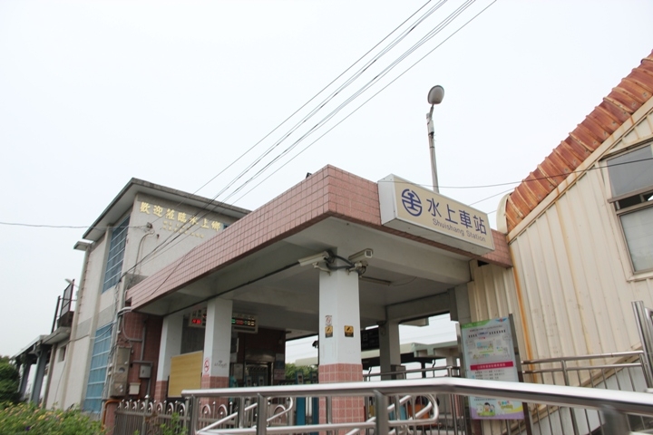 騎 向 不 在 「 水 上 」的 水 上 鄉