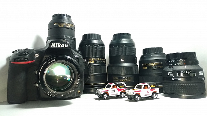 Tomica Nikon
