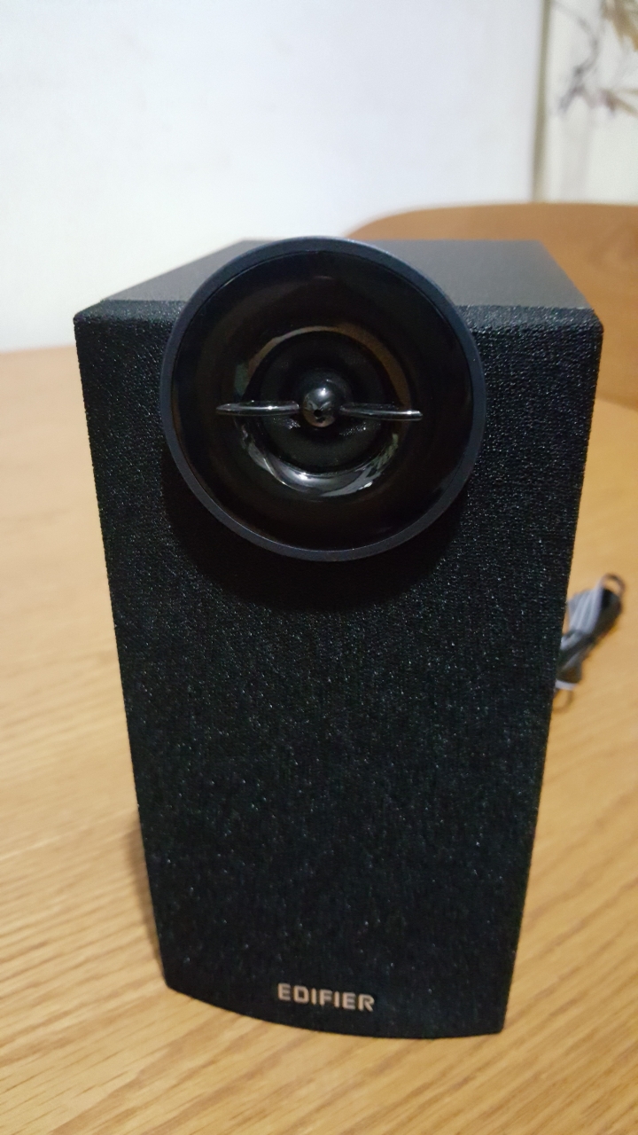 Edifier C2V 喇叭簡易開箱分享