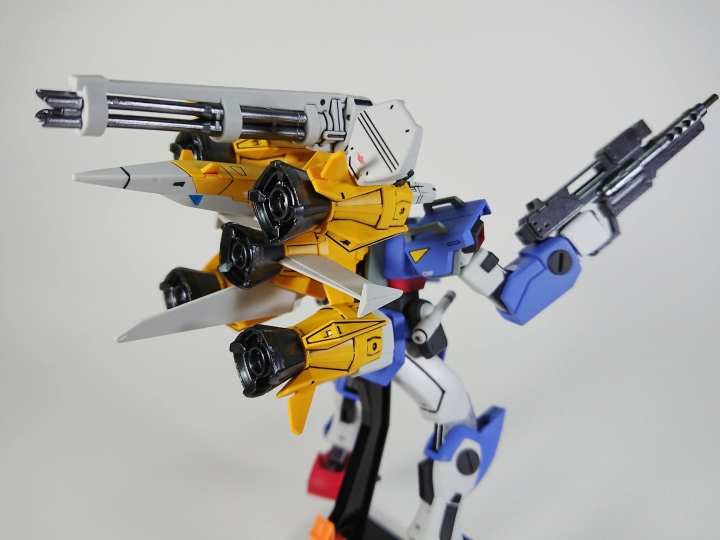 HG 1/144  月下狂犬專用機 炮筒刃式
