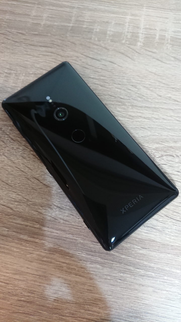 【心得】再見了蘋果~SONY XPERIA XZ2 小揚 開箱文