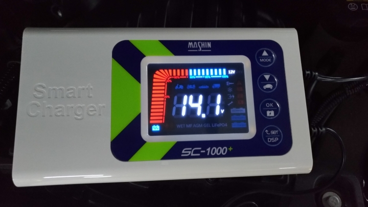 電瓶的守護神-麻新電子MASHIN SC-1000+ 智慧型(鉛酸/鋰鐵)雙模充電器開箱(圖多)