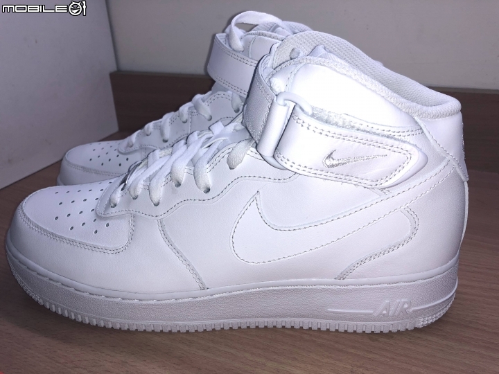 請大神們幫鑑定 Air Force 1 07 mid