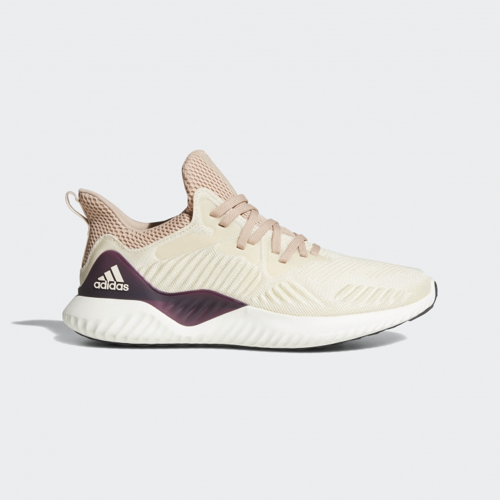 多元運動者適著 adidas推出新一代AlphaBOUNCE Beyond系列鞋款