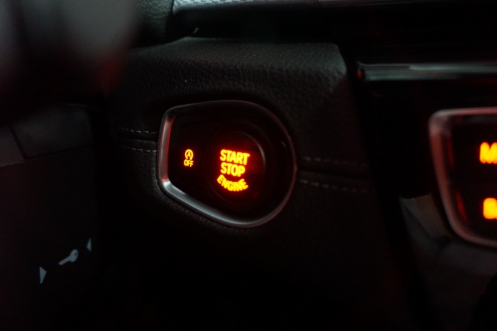 電瓶的守護神-麻新電子MASHIN SC-1000+ 智慧型(鉛酸/鋰鐵)雙模充電器開箱(圖多)