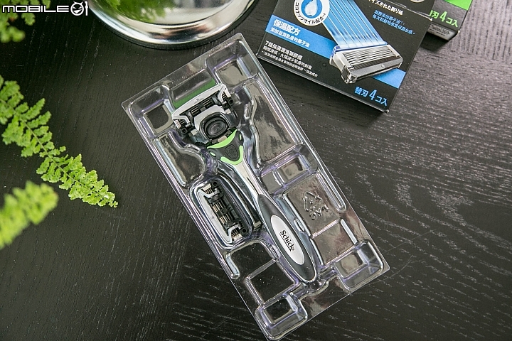 優雅的刮鬍體驗 舒適牌水次元5辨型刮鬍刀開箱實測分享