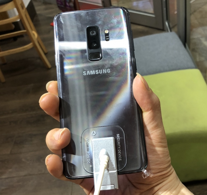 S9+Titanium grey 實機圖分享