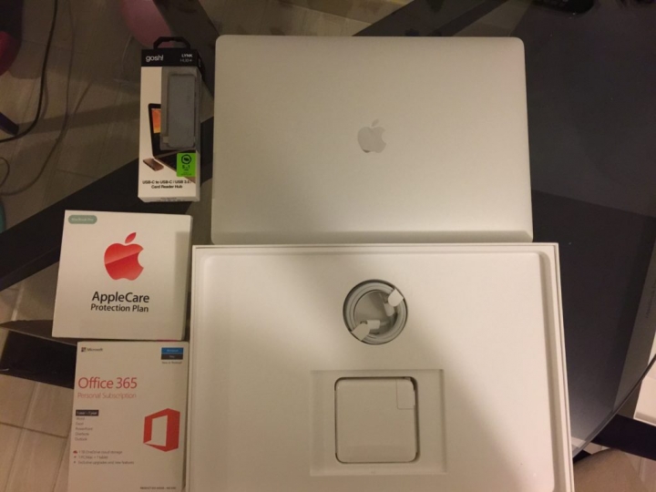 2017 macbook pro 15吋客製機後半年版的開箱文