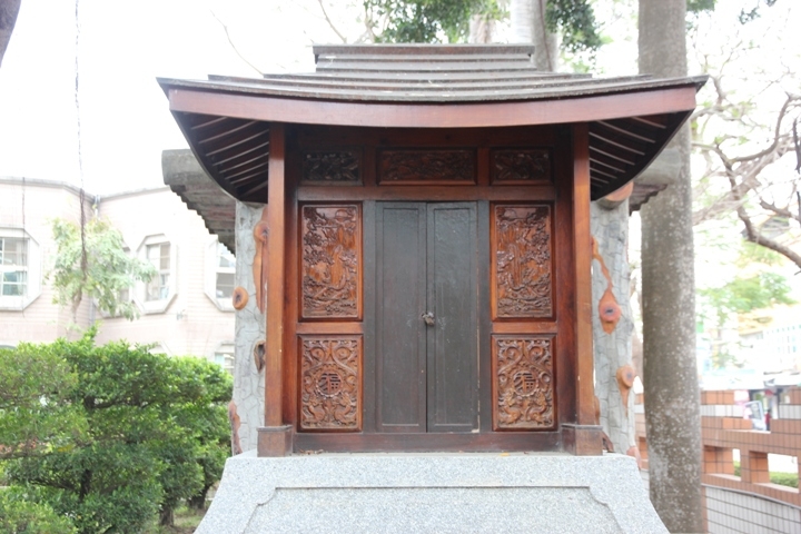 騎 遊 鹽 水 老 街 ， 探 尋 月 港 風 華