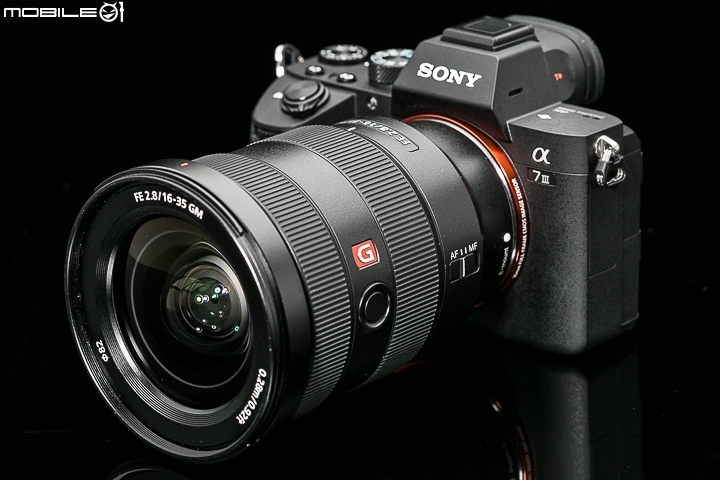 六萬有找！平民機皇的逆襲 Sony A7 III 搶先試玩！