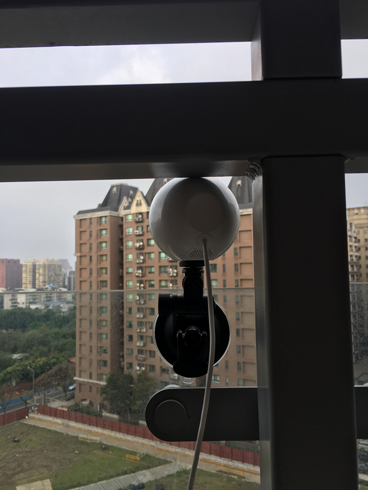 [開箱] 鴻海出品！大眼睛Wi-Fi監控攝影機