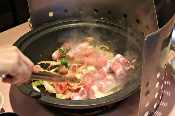 【桃園美食特輯】不讓其他縣市專美於前 來桃園必吃的3間石頭沙茶火鍋
