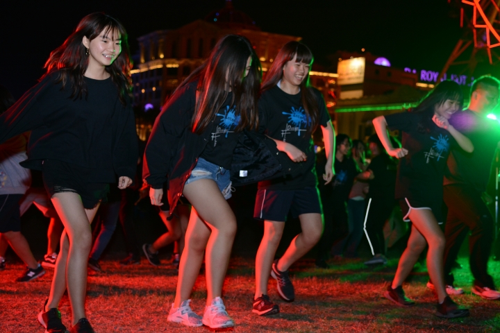 【D7100+17-55 2.8】一個禮拜前的高中畢旅~有妹子~~