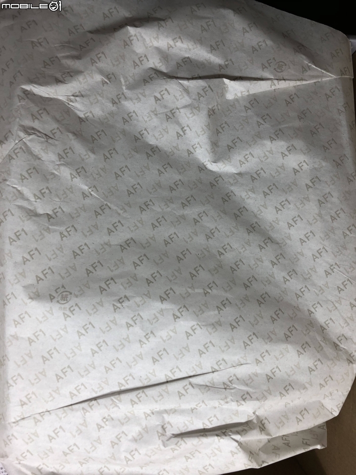請大神們幫鑑定 Air Force 1 07 mid