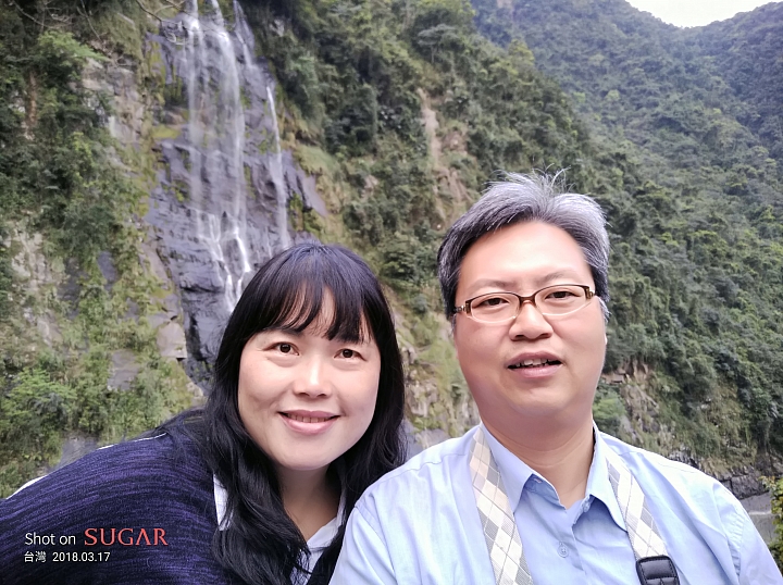 糖果手機 SUGAR S11 四鏡全螢幕手機的奇幻體驗分享 — 熱鬧的燈會、盛開的櫻花、台車與瀑布、深山茶廠、新住民嘉年華會及美味燒肉的饗宴
