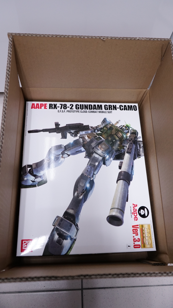 AAPE 聯名鋼彈 MG RX-78-2 3.0版開箱