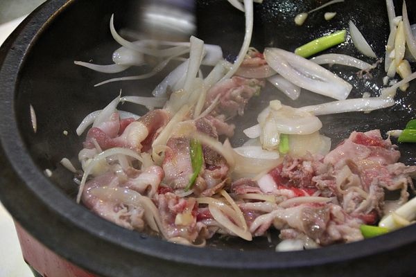 【桃園美食特輯】不讓其他縣市專美於前 來桃園必吃的3間石頭沙茶火鍋