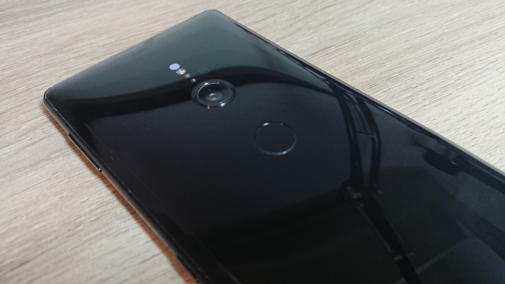 【心得】再見了蘋果~SONY XPERIA XZ2 小揚 開箱文