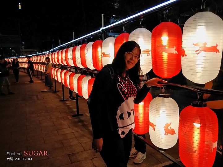 糖果手機 SUGAR S11 四鏡全螢幕手機的奇幻體驗分享 — 熱鬧的燈會、盛開的櫻花、台車與瀑布、深山茶廠、新住民嘉年華會及美味燒肉的饗宴
