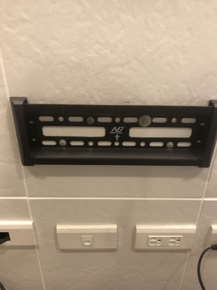 壁掛式電視
