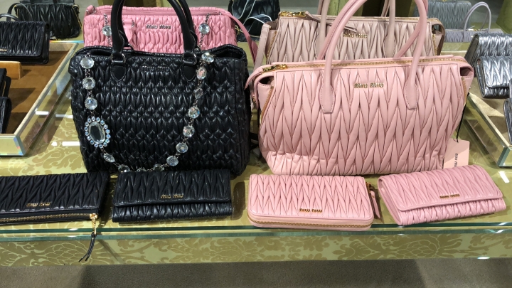 [開箱]Fendi長夾、BV和MiuMiu包包