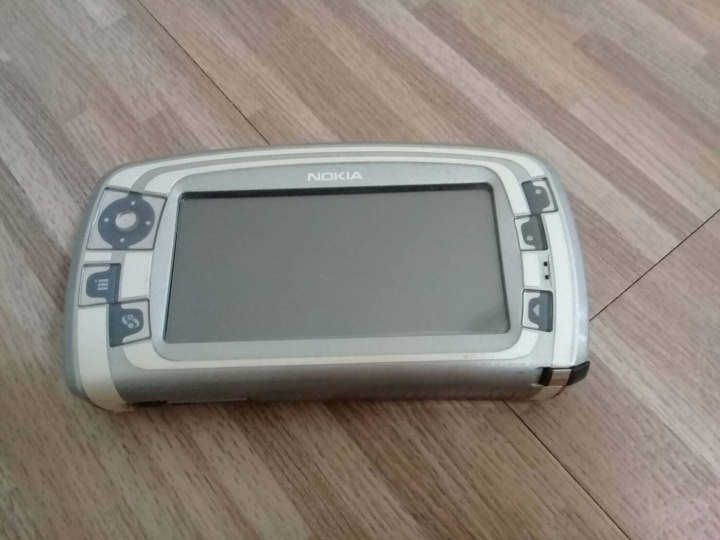 預購買Sony or HTC 問題,請各位大大幫釋疑,感恩^^