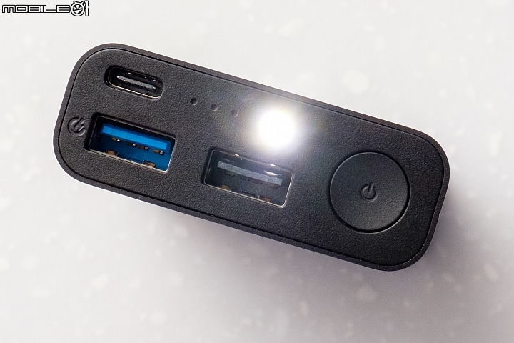 華碩ZenPower 10050C(QC3.0)試用 一盒在手可充三機