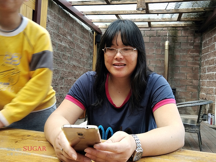 糖果手機 SUGAR S11 四鏡全螢幕手機的奇幻體驗分享 — 熱鬧的燈會、盛開的櫻花、台車與瀑布、深山茶廠、新住民嘉年華會及美味燒肉的饗宴