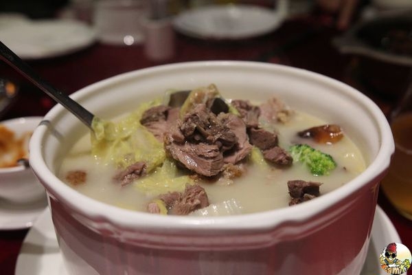 [食記] 宜蘭市 蘭城晶英紅樓中餐廳 傳說櫻桃鴨五吃