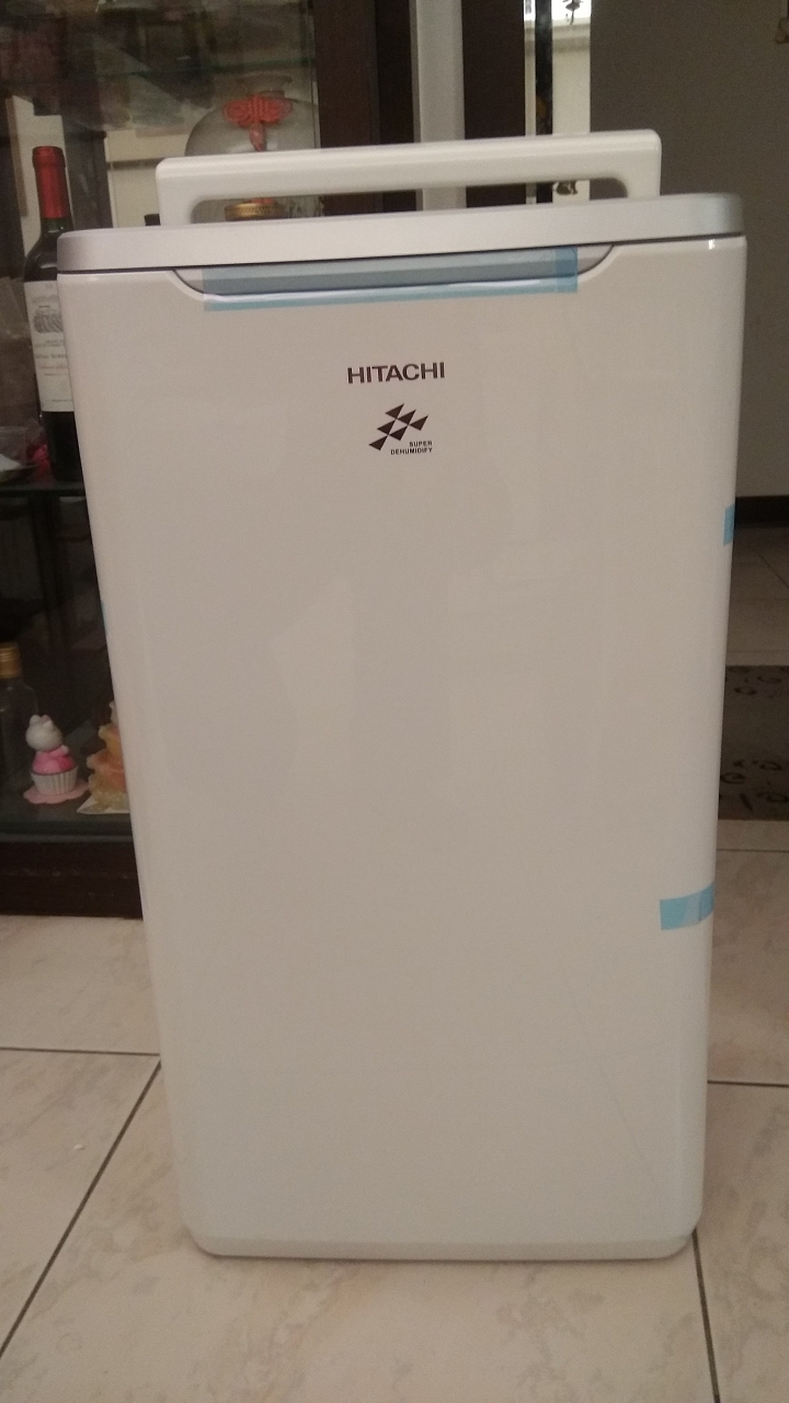 日立除濕機 RD-20FQ (RD-20FR) 不專業開箱