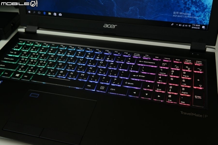 小測.充滿藍天基因的繪圖行動工作站筆電─ACER TMP852-QG