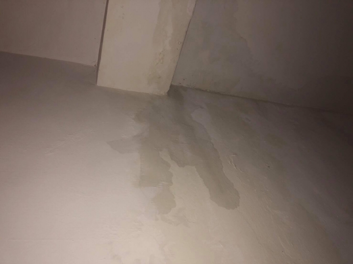 請教整修中古透天厝,隔壁會漏水一事