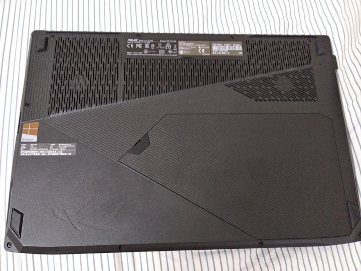 平民英雄ROG Strix Hero Edition開箱 圖多慎入