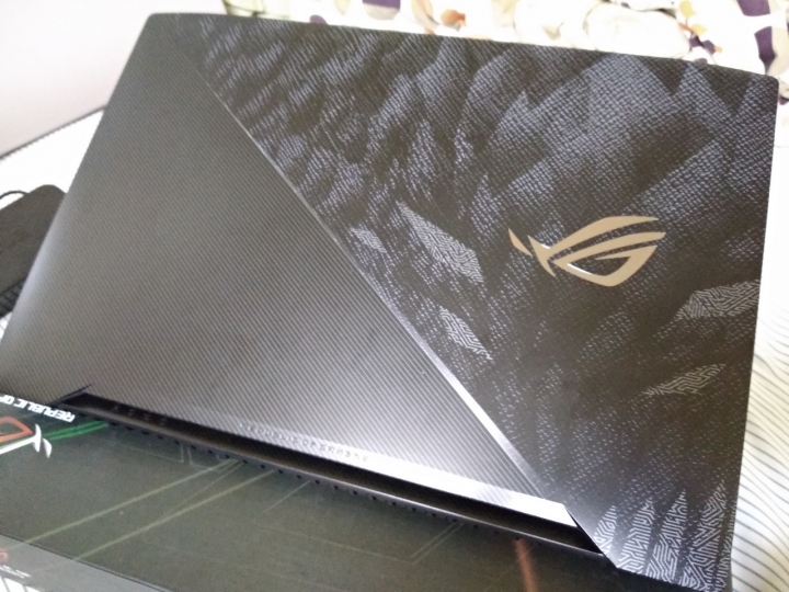 平民英雄ROG Strix Hero Edition開箱 圖多慎入