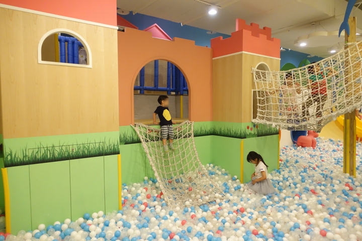 【親子景點】高雄大魯閣草衙道內遊戲愛樂園好大好好玩啊