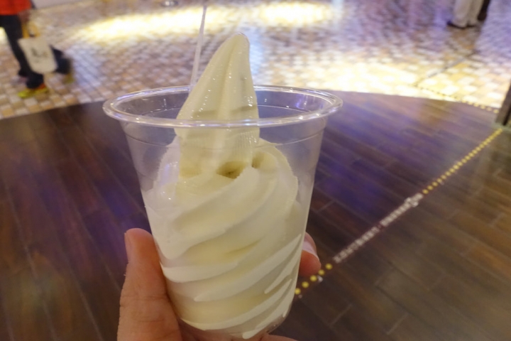 【食記】捷運市政府站/統一時代百貨。北村豆腐家~CP值超高 小菜吃到飽 用餐完送香蕉冰淇淋