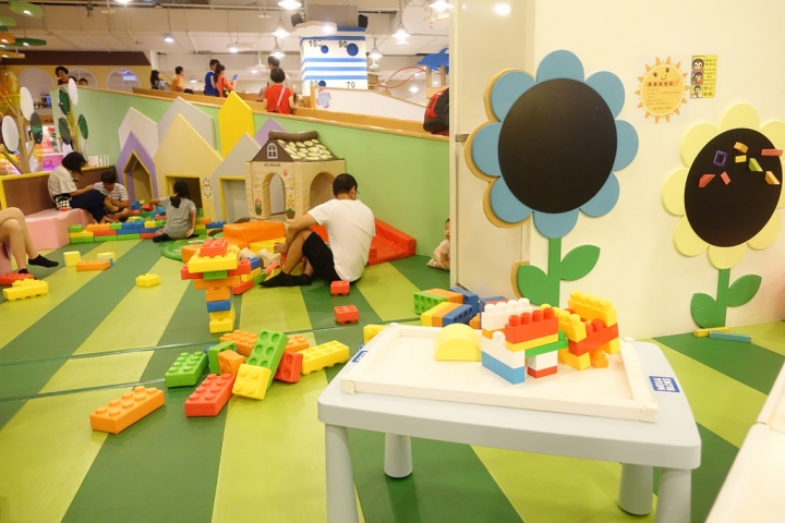 【親子景點】高雄大魯閣草衙道內遊戲愛樂園好大好好玩啊