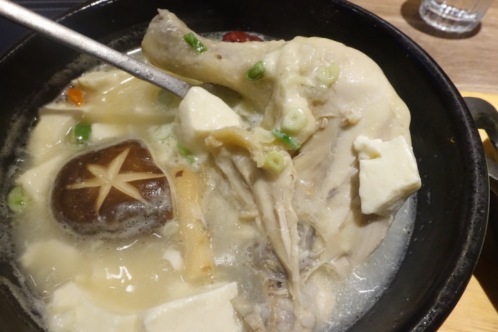 【食記】捷運市政府站/統一時代百貨。北村豆腐家~CP值超高 小菜吃到飽 用餐完送香蕉冰淇淋