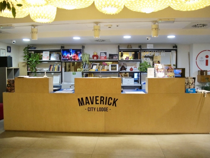 【Hungary.住】布達佩斯市中心大推的設計風格青旅-Maverick City Lodge