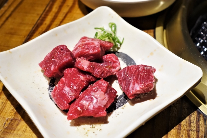 ＜活動＞酒足肉飽之乾杯燒肉居酒屋