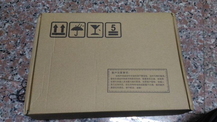 深圳市科諾華電子10.1吋觸控螢幕，簡易開箱