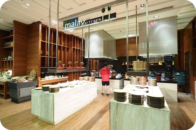 【馬來西亞自助行】想住超值的 Hilton 飯店嗎?? 馬來西亞新山 Double Tree 逸林酒店，往來新山與新加坡超方便。
