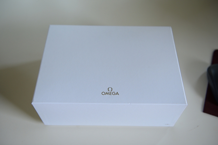 人生第一支 OMEGA 潛水300米腕錶 SEAMASTER 300M 開箱