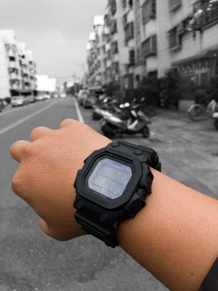 人生第一支 G-Shock GX-56BB 開箱文