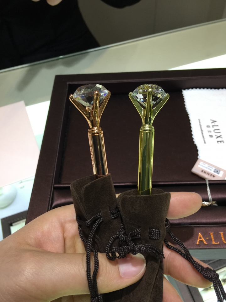 CP值很高~ALUXE亞立詩婚戒分享