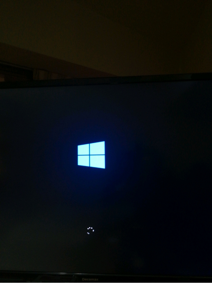 求救win10系統重灌失敗
