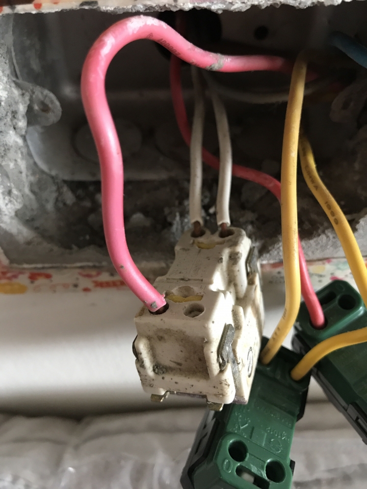 電燈開關 電線問題請教