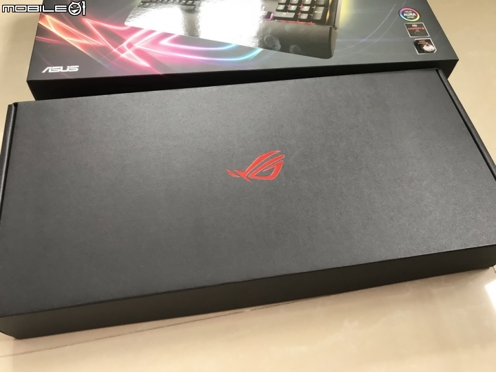 簡單分享 ROG Strix Flare機械式鍵盤（茶軸）