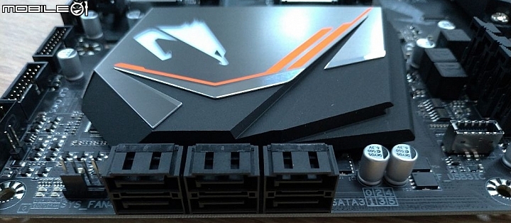 AMD X470 主機板 X470 AORUS ULTRA GAMING 首波速開箱!
